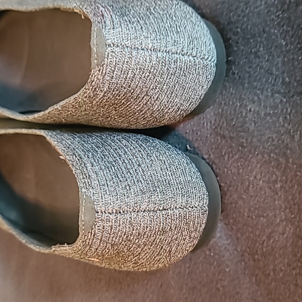 Vivaia Grey  Square-Toe V-Cut Flats (Margot 2.0) Size 41.5 - Picture 3 of 6